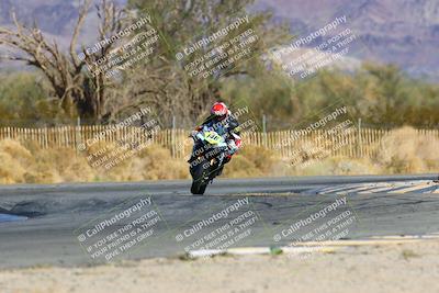 media/Jan-16-2022-CVMA (Sun) [[7f3d92989d]]/Race 3 Amateur Supersport Middleweight/